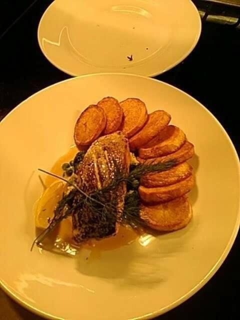 The Swan @ Stoford Otel Dış mekan fotoğraf A prepared dish of the fish